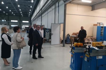Кандидат на должность Губернатора Московской области от КПРФ Александр Наумов посетил предприятие «АНТЕС»