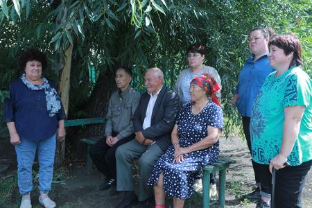 Темы обращений – прежние. В период «каникул» в Государственной Думе депутат фракции КПРФ Андрей Алехин проводит серию встреч с избирателями