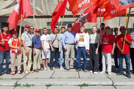 Республика Саха (Якутия). Автопробег в поддержку мобилизованных воинов