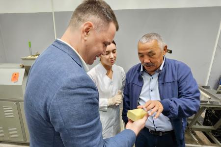 Хакасию посетил зампред комитета Госдумы по земельным и имущественным отношениям Алексей Корниенко