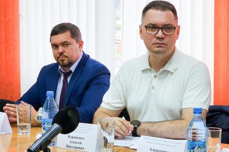 Хакасию посетил зампред комитета Госдумы по земельным и имущественным отношениям Алексей Корниенко
