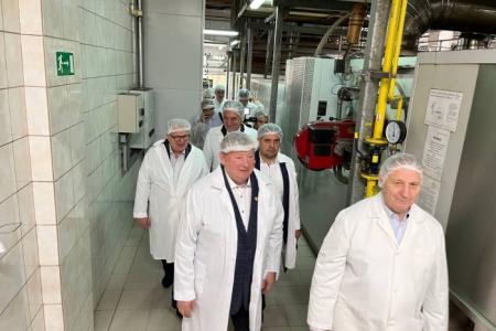Заместитель Председателя ЦК КПРФ, Председатель Комитета Госдумы по аграрным вопросам В.И. Кашин посетил ЗАО «Щёлковохлеб»
