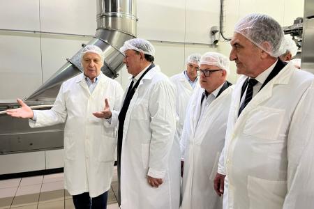 Заместитель Председателя ЦК КПРФ, Председатель Комитета Госдумы по аграрным вопросам В.И. Кашин посетил ЗАО «Щёлковохлеб»