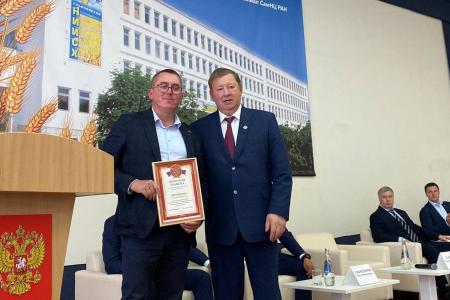 В.И. Кашин выступил на встрече с сельхозпроизводителями в ФГБУ «Ульяновский научно-исследовательский институт сельского хозяйства – филиал СамНЦ РАН»