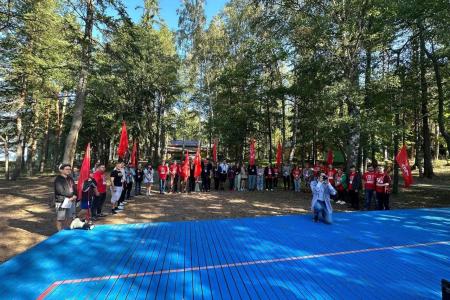 В Ленинградской области проведен слет комсомольского актива Северо-Западного федерального округа