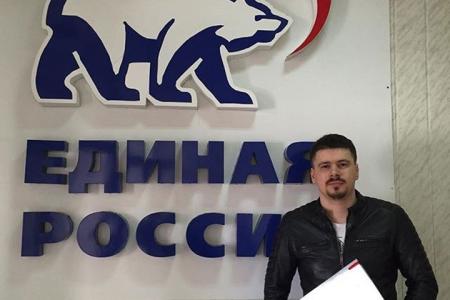 "Вылезло свиное рыло". В Саратове отловили и судили "подонка", надругавшегося над советской символикой в Абакане
