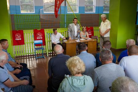 Курская область. Н.Н. Иванов провел встречу с партактивом Пристенского района
