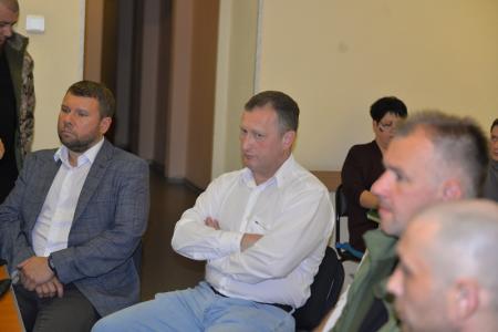 Нина Останина и новосибирские депутаты-коммунисты встретились с участниками боевых действий
