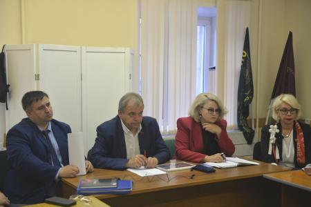 Нина Останина и новосибирские депутаты-коммунисты встретились с участниками боевых действий