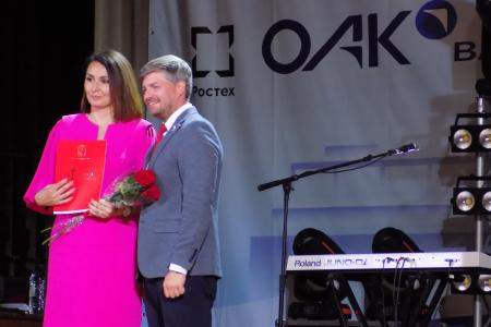 Сергей Гаврилов поздравил воронежских строителей самолетов с профессиональным праздником