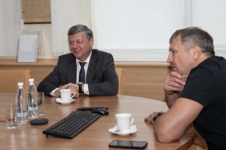 Дмитрий Новиков обсудил перспективы развития Дзержинска с его главой Иваном Носковым