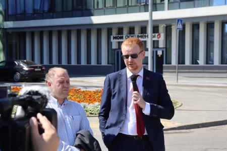 Денис Парфенов: Чиновники пытались прогнать нас трактором