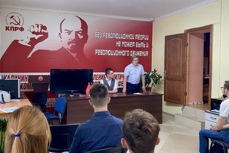 Комсомол Калининграда нацелен на обновление и ускорение
