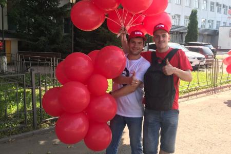 Костромские коммунисты провели праздничную акцию в День города и области
