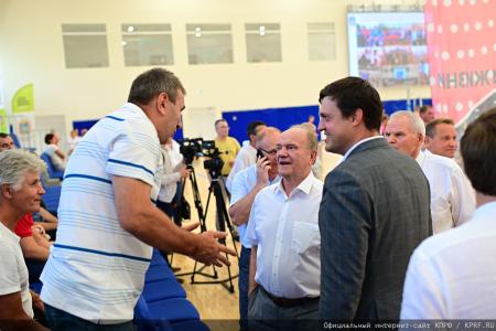 В городе Орле состоялся волейбольный турнир на призы Почетного гражданина города Г.А. Зюганова