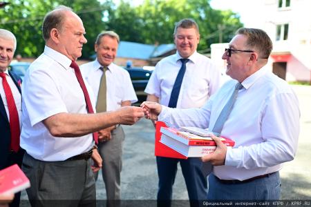Продолжается рабочий визит Председателя ЦК КПРФ Г.А. Зюганова в город Орел. Второй день