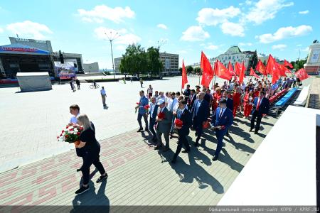 Продолжается рабочий визит Председателя ЦК КПРФ Г.А. Зюганова в город Орел. Второй день