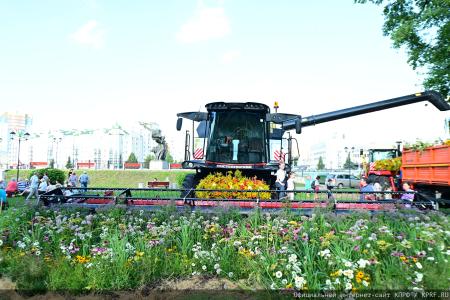 При участии Г.А. Зюганова в городе Орле состоялось открытие фестиваля цветов "Стрелка"