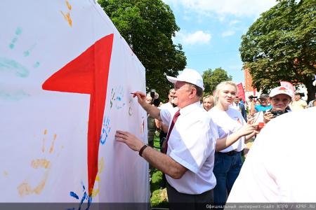 "Утраивать силы и побеждать!". Итоговый репортаж о рабочем визите Г.А. Зюганова в Орловскую область