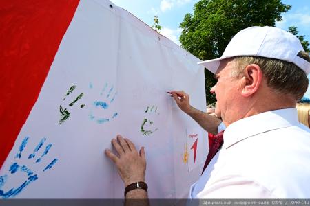 "Утраивать силы и побеждать!". Итоговый репортаж о рабочем визите Г.А. Зюганова в Орловскую область