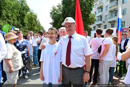 "Утраивать силы и побеждать!". Итоговый репортаж о рабочем визите Г.А. Зюганова в Орловскую область