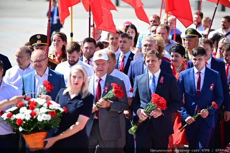 Продолжается рабочий визит Председателя ЦК КПРФ Г.А. Зюганова в город Орел. Второй день