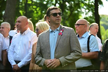 При участии Г.А. Зюганова в городе Орле состоялось открытие фестиваля цветов "Стрелка"