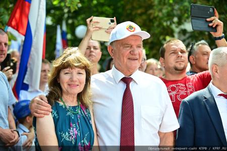"Утраивать силы и побеждать!". Итоговый репортаж о рабочем визите Г.А. Зюганова в Орловскую область