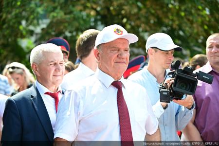 "Утраивать силы и побеждать!". Итоговый репортаж о рабочем визите Г.А. Зюганова в Орловскую область