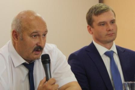 Глава г. Сорска, секретарь местного отделения «Единой России» Владимир Найдёнов вышел из партии и публично поддержал курс главы Хакасии коммуниста Валентина Коновалова
