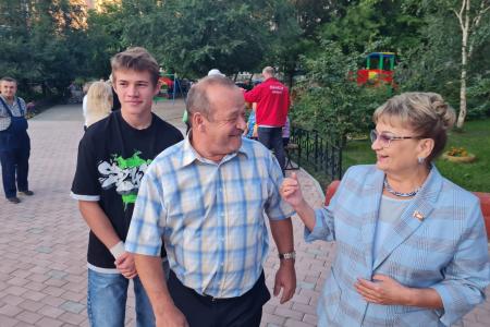 Диалог с гражданами: депутат Госдумы Ольга Алимова проводит встречи с жителями Хакасии