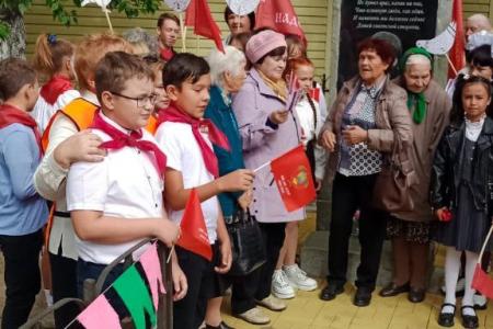 В Забайкалье коммунисты и пионеры Нерчинска приняли участие в праздновании 370-летия со дня основания города