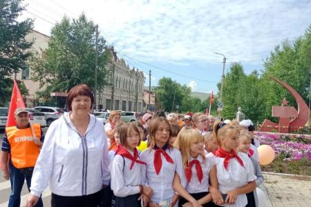 В Забайкалье коммунисты и пионеры Нерчинска приняли участие в праздновании 370-летия со дня основания города