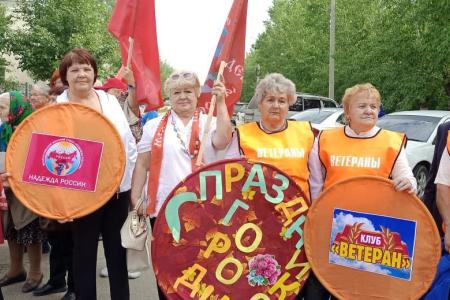 В Забайкалье коммунисты и пионеры Нерчинска приняли участие в праздновании 370-летия со дня основания города