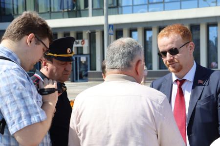 Денис Парфенов: Чиновники пытались прогнать нас трактором