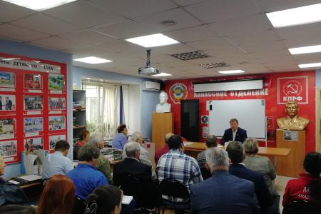 В Хакасии работает заместитель Председателя ЦК КПРФ, Председатель Комитета Госдумы по аграрным вопросам Владимир Кашин