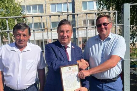 Лидер ставропольских коммунистов Виктор Гончаров: Пусть новый учебный год станет успешным для всех!