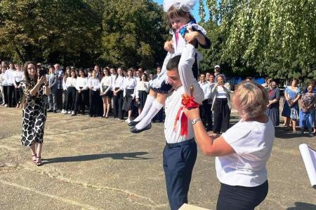Лидер ставропольских коммунистов Виктор Гончаров: Пусть новый учебный год станет успешным для всех!