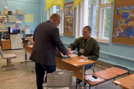 Кандидат в Губернаторы Подмосковья от КПРФ Александр Наумов проголосовал на выборах 10 сентября
