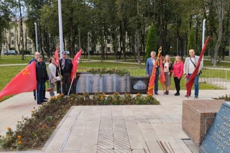Рабочие будни подмосковных коммунистов