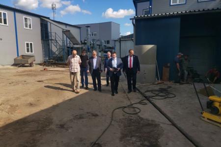Кандидат на должность Губернатора Московской области от КПРФ Александр Наумов посетил предприятие «Оверхол-Про» в Балашихе