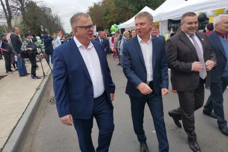 Заместитель Председателя Московской областной Думы Александр Наумов посетил праздничные мероприятия в Видном