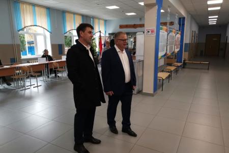 Кандидат на должность Губернатора Московской области от КПРФ Александр Наумов посетил избирательные участки в Ленинском городском округе