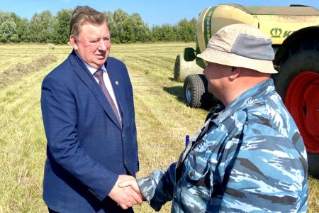 Московская область. В.И. Кашин высоко оценил уборочную кампанию в городском округе Луховицы