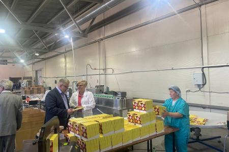 Кандидат на должность Губернатора Московской области от КПРФ Александр Наумов посетил предприятие «ТОП ПРОДУКТ» в Орехово-Зуеве