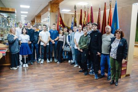 Школьники Грибановского и Верхнехавского районов посетили Воронежский авиазавод