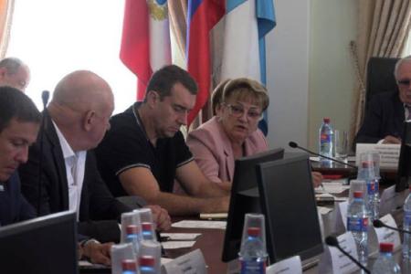 Ольга Алимова приняла участие в совещании, посвященном проблемам вывоза мусора, которое прошло в стенах администрации Саратова