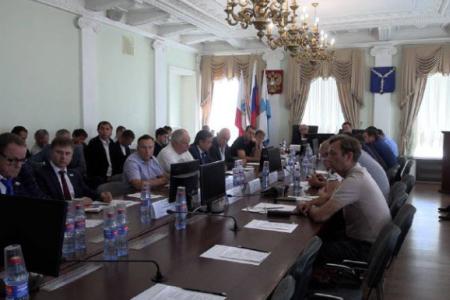 Ольга Алимова приняла участие в совещании, посвященном проблемам вывоза мусора, которое прошло в стенах администрации Саратова