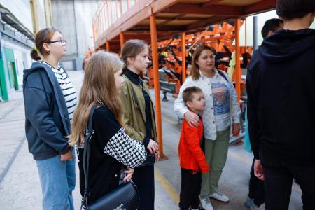 Школьники Грибановского и Верхнехавского районов посетили Воронежский авиазавод