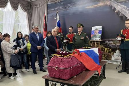 Коммунисты Татарстана простились с коммунистом и добровольцев В.Б. Кирсановым, погибшем при исполнении обязанностей воинской службы